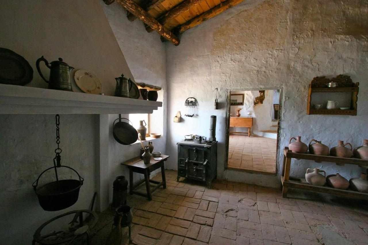 Hábitat Troglodita Almagruz Purullena Esterno foto